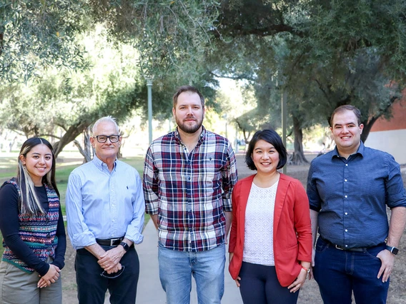 Image of Roberta Gracia AMP student, Professor Gary Thompson, Brian McGreal AMP alum, Professor Na Zuo, and Joe Bronstein AMP student ambassador.